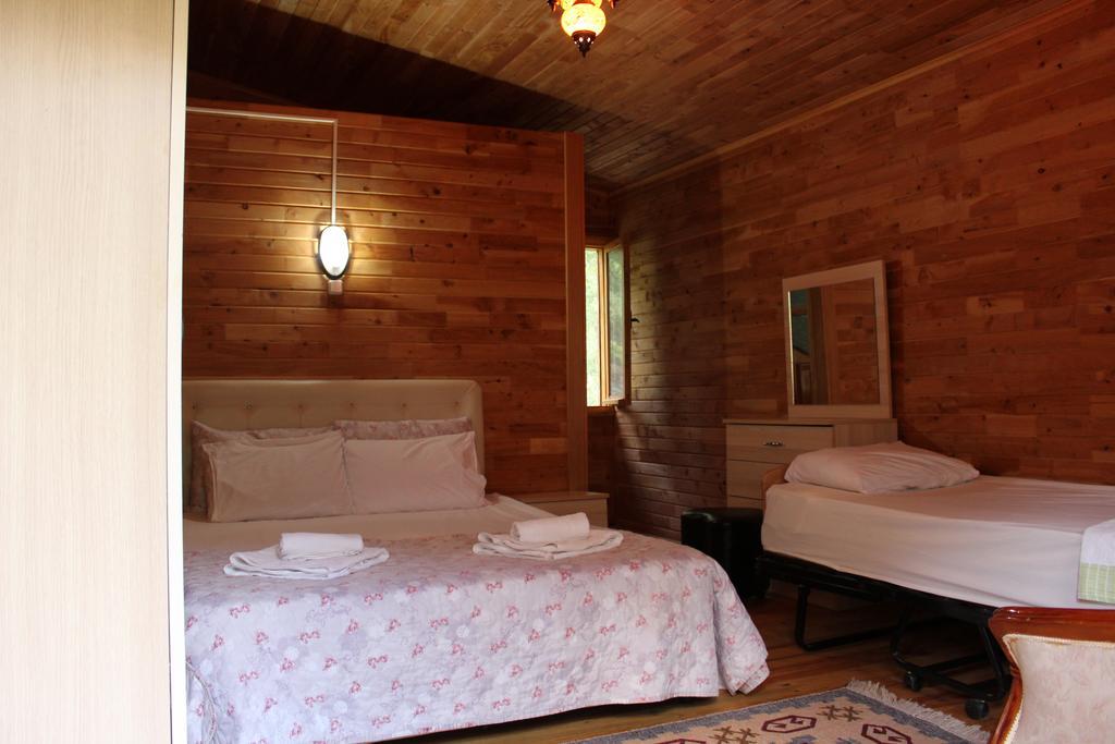 Oran Pansiyon Agac Evler Otel Çıralı Dış mekan fotoğraf